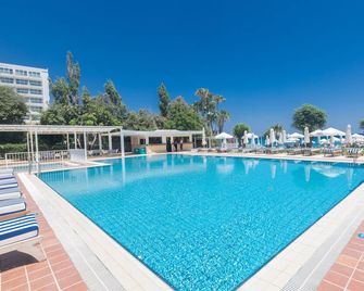 Iliada Beach Hotel - Protaras - Piscina