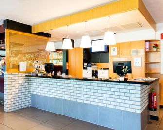 Bastion Hotel Breda - Breda - Building
