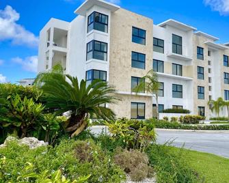 Dtr Destination - Punta Cana - Building