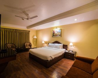 Hotel Highway View (Shikara) - Navi Mumbai - Bedroom