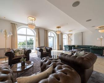 Hotel Weissenstein - Oberdorf - Лаунж