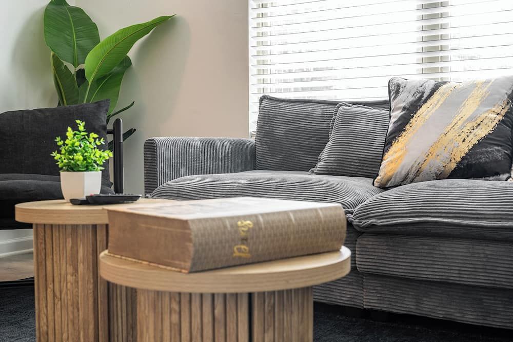 كينج 3 بد روم تاون هاوس مينس سو كاري إن سي ستايت - راليغ - غرفة معيشة