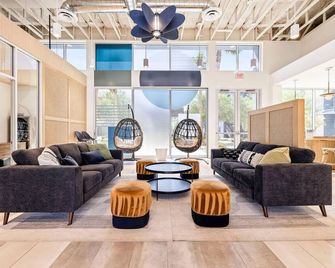 Landing Apartments Glendale - Glendale - Lounge