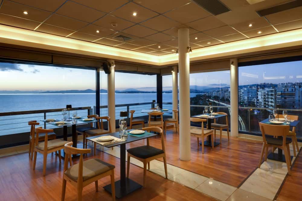 بوسيدون أثينز