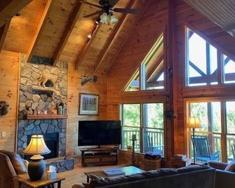 The B's Hive, 3 Br+loft, 3-1/2 Ba, Pool Table, Views - Boomer - Living room