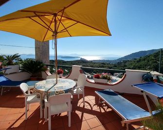 Villa La Favola With Sea View - Barano d'Ischia - Balcone