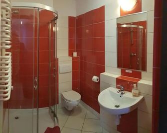 Hotelik Kameleon Pokoje Goscinne - Jawor