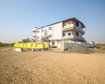 Spot On 39385 Venkatesh Palace - Gulbarga - Building