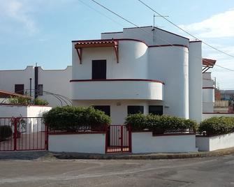 Villa For Caribbean Beaches (In Photo) - Porto Cesareo - Building