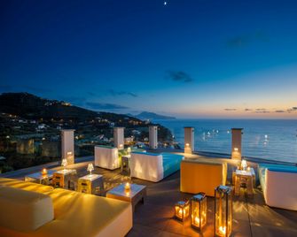 Villa Fiorella Art Hotel - Massa Lubrense - Edificio