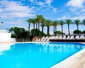 Magna Grecia Hotel Village - Metaponto - Pool