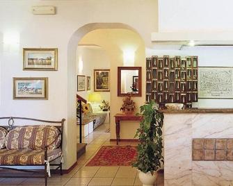 Hotel Angela - Fano - Rezeption