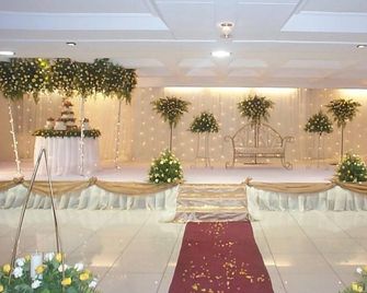 Mayfair Hotel - Daressalam - Bankettsaal