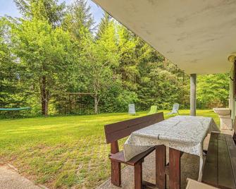 House Fortin With Sauna Near Bloke Lake - Nova Vas - Patio