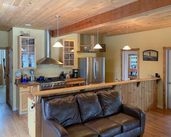 Island's Escape - North Hero - Cocina