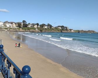 Gite 4 pers ST-LUNAIRE. 10 mn walk from beach and center - Saint-Lunaire - Plage