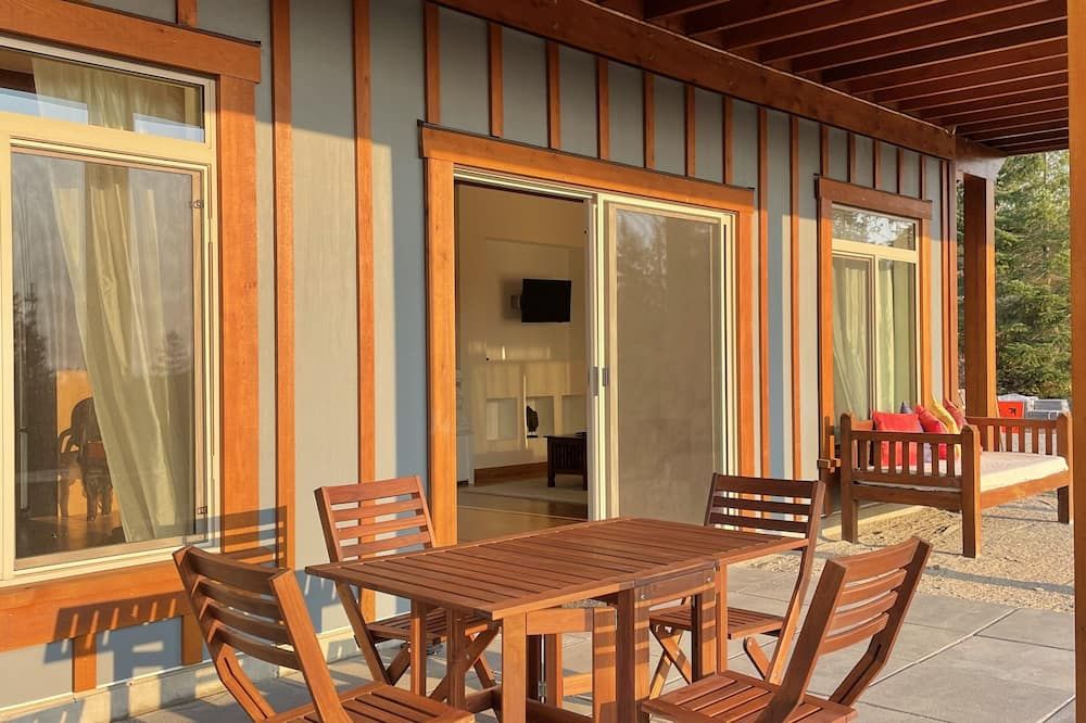Stunning spacious suite with amazing views! - Halfmoon Bay - Patio