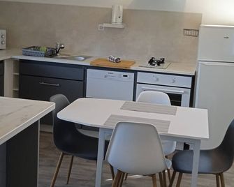 gite des palmiers - Burnand - Küche