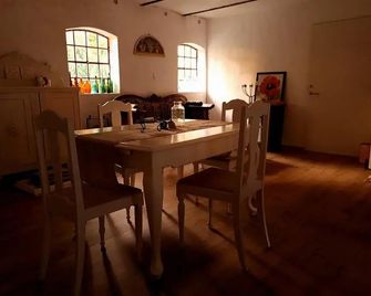 B&B Bauernhofferien auf Møn - Askeby - Eetruimte