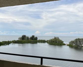 Cozy Gulf Of Mexico Resort Condo #603 In - Hudson - Balcón