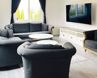 Spacious holiday home in Gothenburg - Göteborg - Wohnzimmer