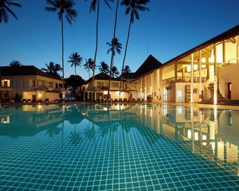 Dickwella Resort and Spa - Dikwella - Piscina
