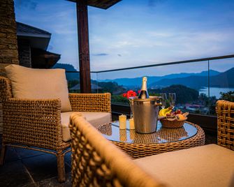 Dorje's Resort & Spa - Pokhara - Balkong
