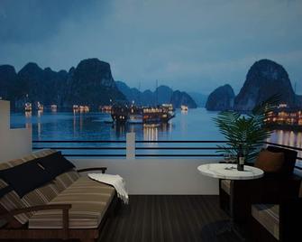 Halong Athena Cruise - Ha Long - Balcony