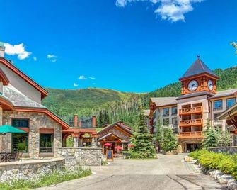 Pristine Ski Retreat, Slope Views in Solitude Village, 2 Bedroom, 2 Bath - Solitude - Edificio