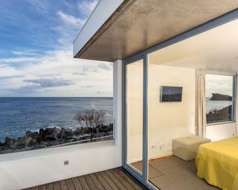 Ocean Views by Azores Villas - Ponta Delgada - Balcone