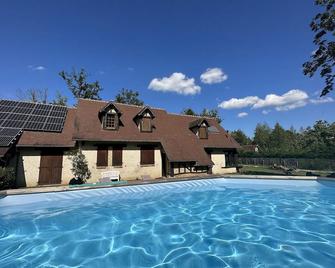Maison de famille en Sologne - Yvoy-le-Marron - Piscina