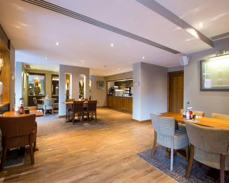 Premier Inn London St Pancras - لندن - مطعم