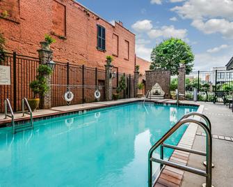 Hampton Inn & Suites Mobile-Downtown Historic District - Mobile - Bygning