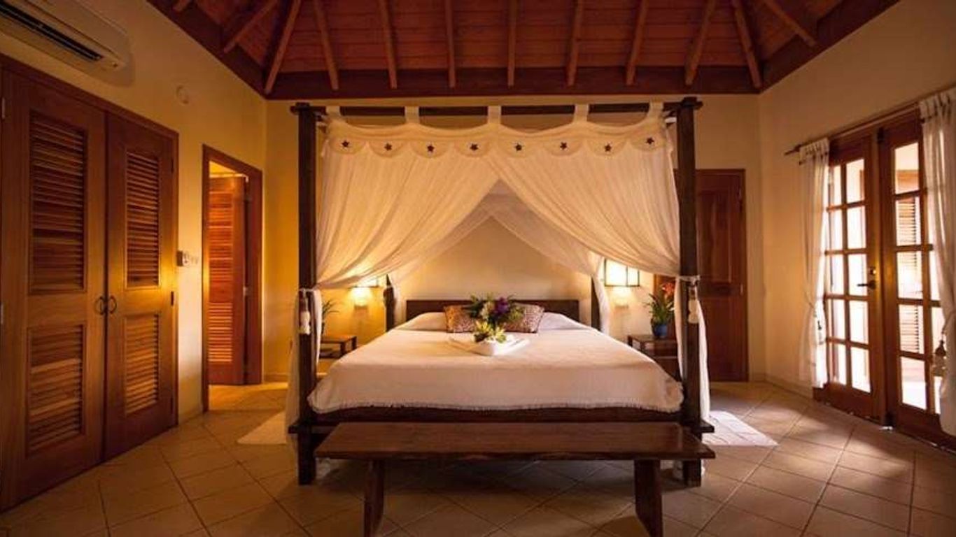 Antigua Superyacht Marina & Resort