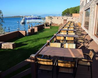 Bacacan Otel - Ayvalık - Patio