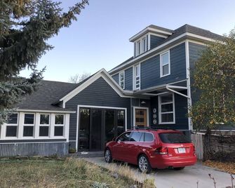 Spacious 1-Bedroom Apt, Large Bath, Kitchenette in Livingston, MT Neighborhood - Livingston - Gebouw
