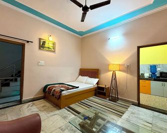 Madhuraj Villa Homestay - Varanasi