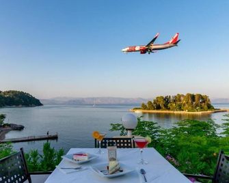 Aegli Hotel - Perama - Outdoor view
