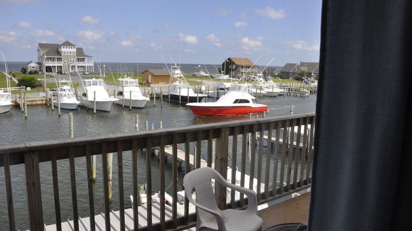 Hatteras Harbor Marina and Motel