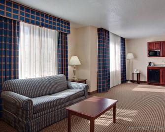 Holiday Inn Express & Suites Jackson - Jackson - Huiskamer