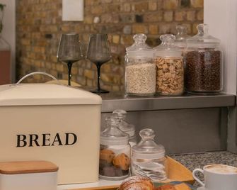 The Luxury Inn - London