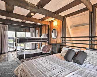 Authentic Clewiston Home w/ Outdoor Game Area - Clewiston - Ložnice