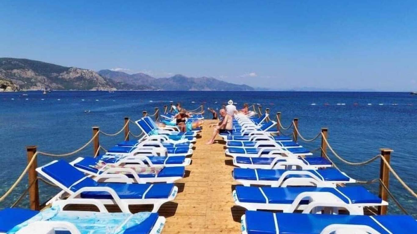Ozcan Beach Hotel