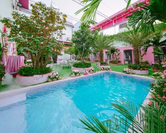 Rosamel - Ho Chi Minh City - Pool