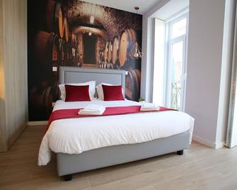 Porto Views & Wines by Porto City Hosts - Vila Nova de Gaia - Slaapkamer
