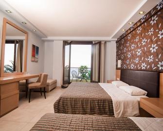 Mistral Hotel - Paralia - Slaapkamer