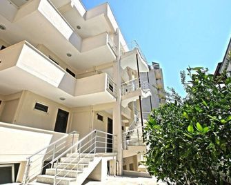 Oz Guzelcamli Otel - Güzelçamli - Edificio