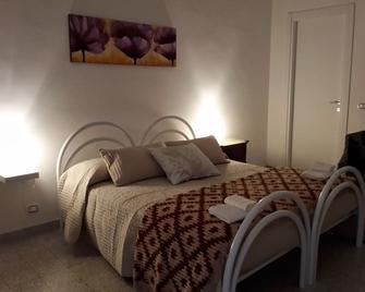 B&B Dimora Lucia E Dalila - Conversano - Camera da letto