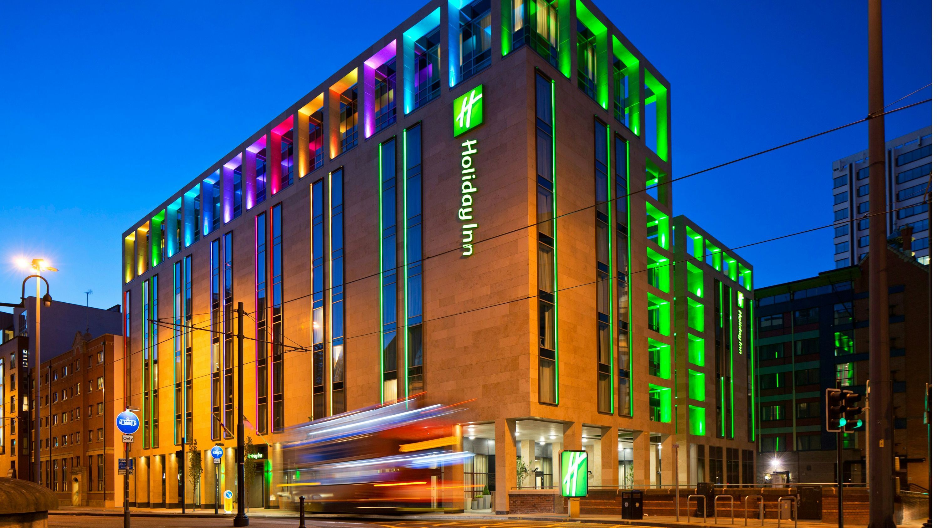 Holiday Inn Manchester - City Centre By IHG - מנצ'סטר - בניין
