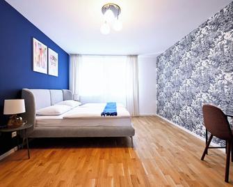 Rosengarten Apartments Fürth, Moderne Serviced Apartments in Citylage, ganze Ferienwohnung 50 m2, nahe Nürnberg, Metro, Sauna - Fürth - Schlafzimmer